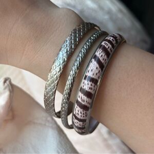 Set of 3 Vintage Bangles – Pink Print & Silver Textured Stack